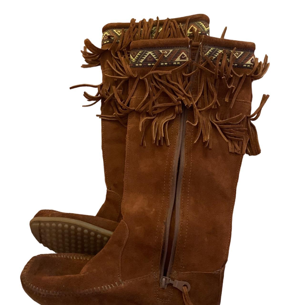 minnetonka boots womens