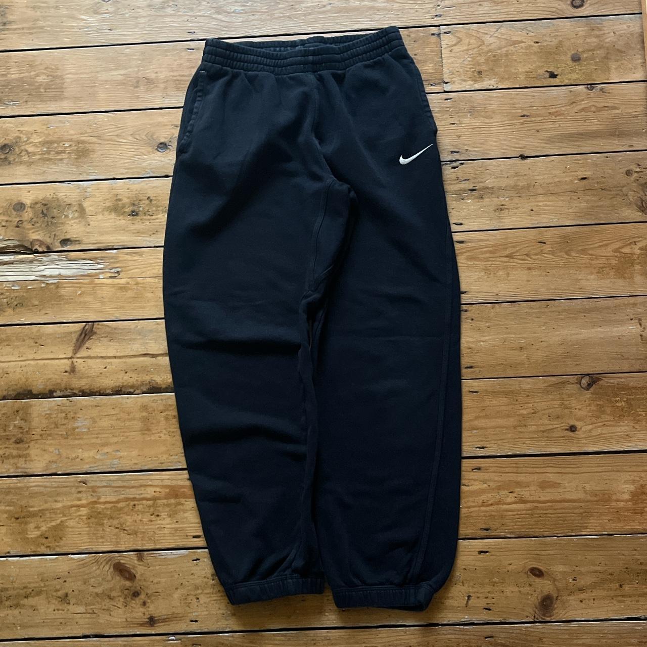 Super sick vintage baggy Nike fleeced joggers in a... - Depop