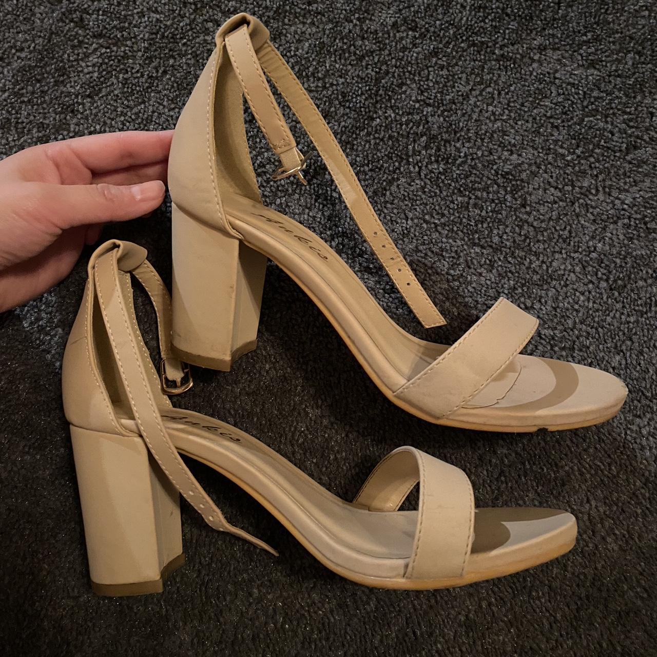 Nude high shop heels size 5