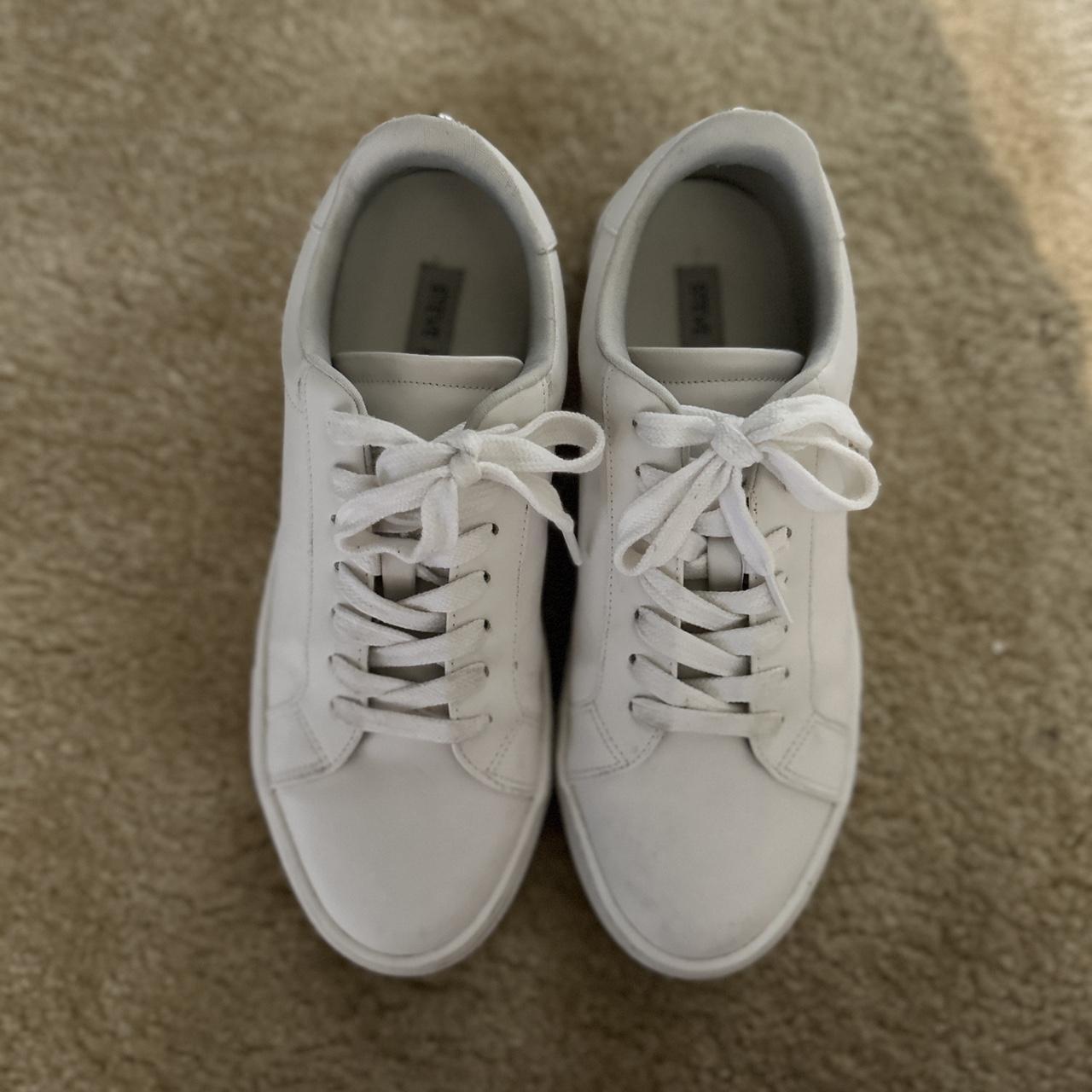 Steve Madden white sneakers. Size 7.5 - Depop