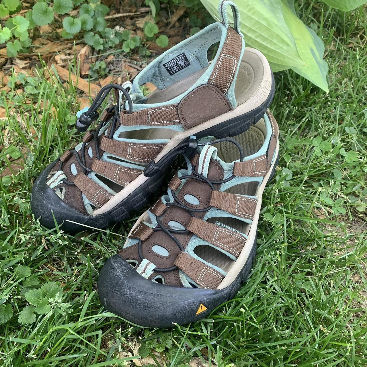 keen hiking sandals womens