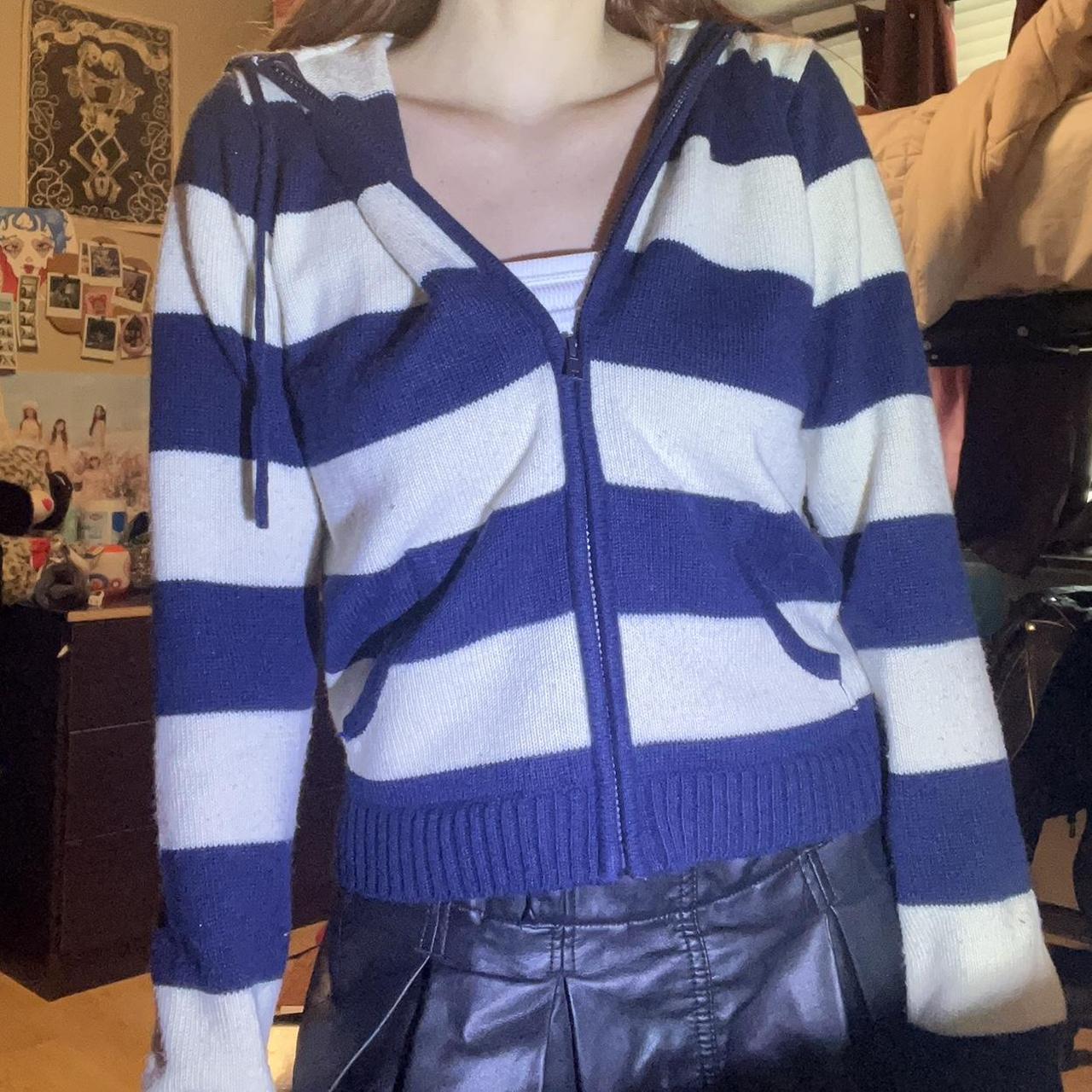Brandy Melville Women's Blue and Cream Jacket Depop