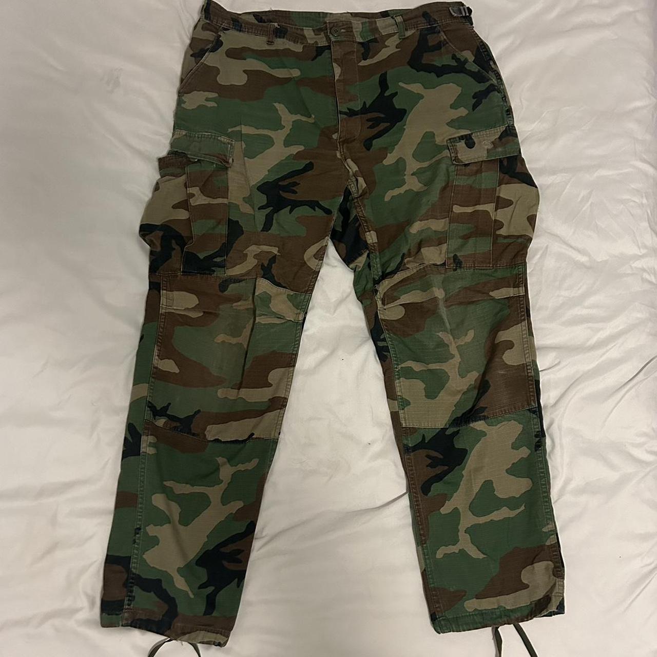 Vintage military camo cargo pants Size waist... - Depop