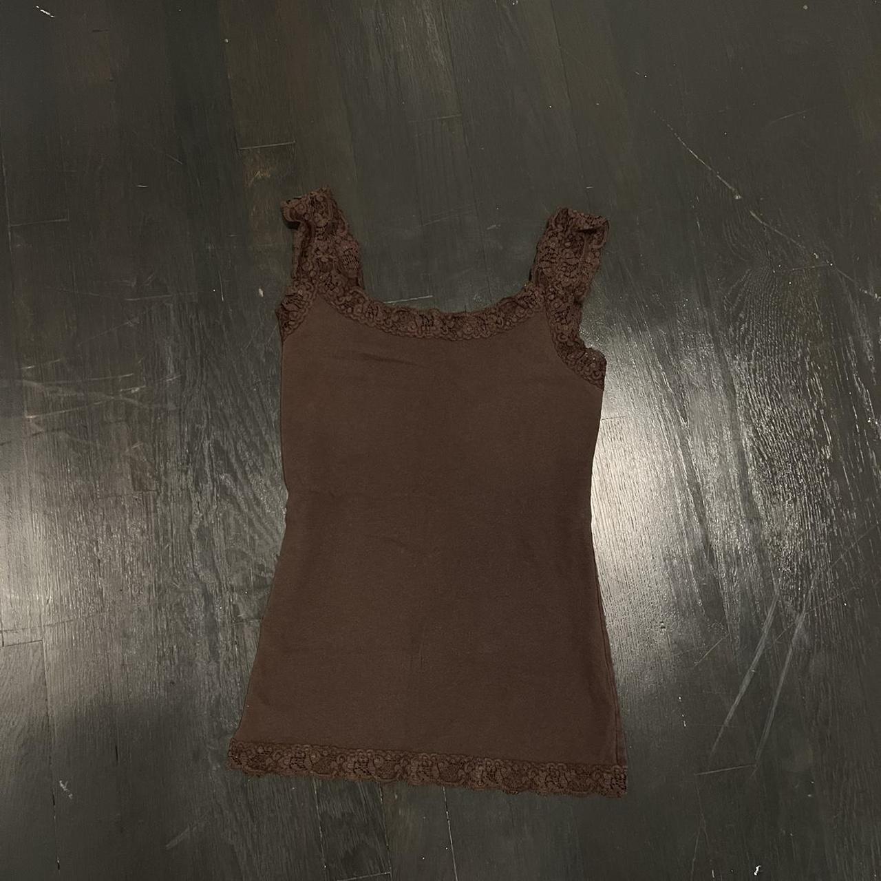 Y2k brown tank top with lace trim In good... - Depop