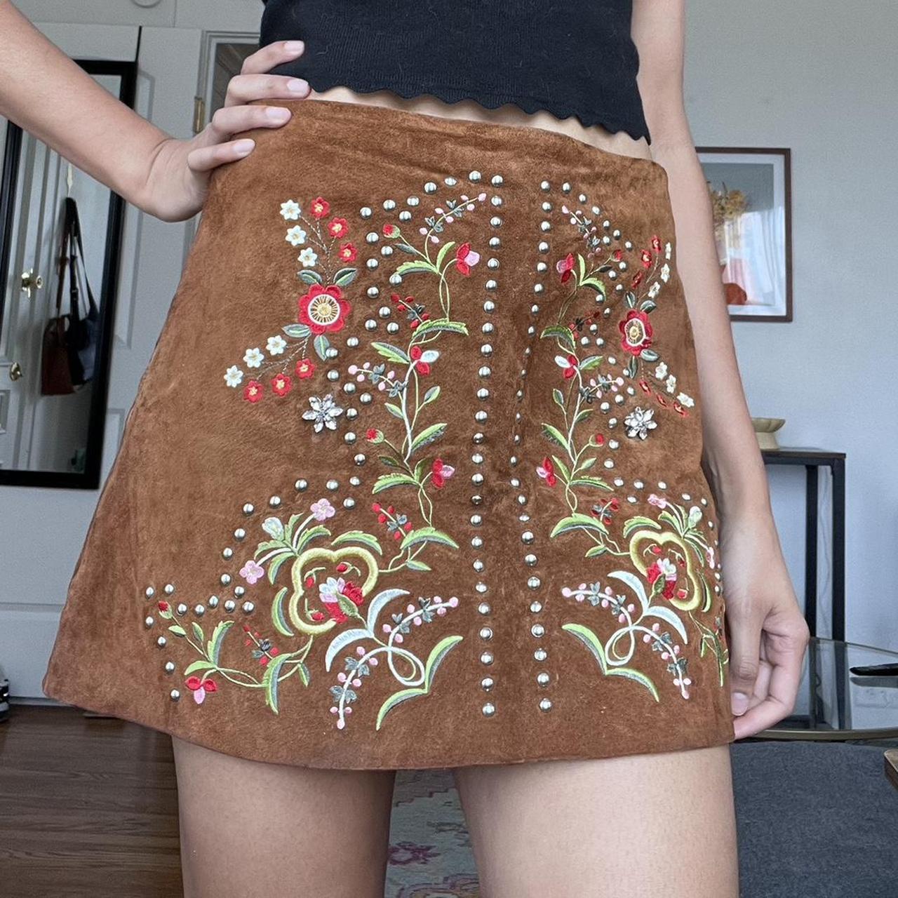 Zara suede mini skirt hotsell with embroidery