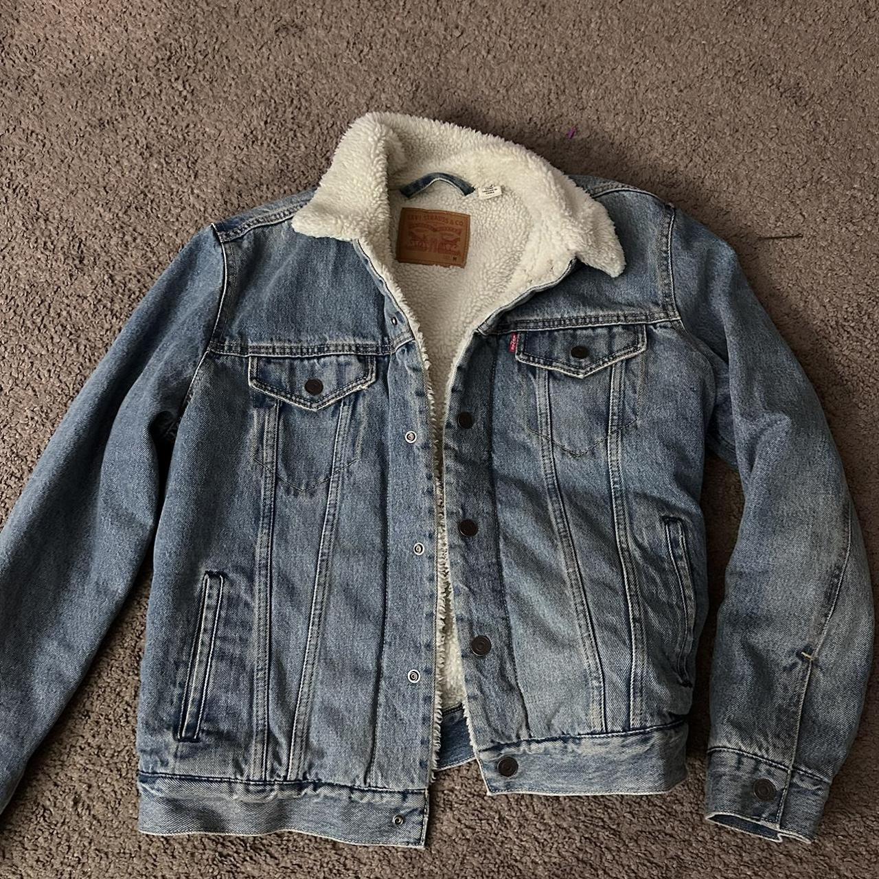 Levi’s sherpa lined denim jacket - Depop