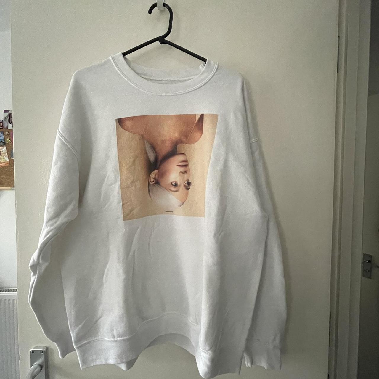 Ariana grande white discount sweatshirt