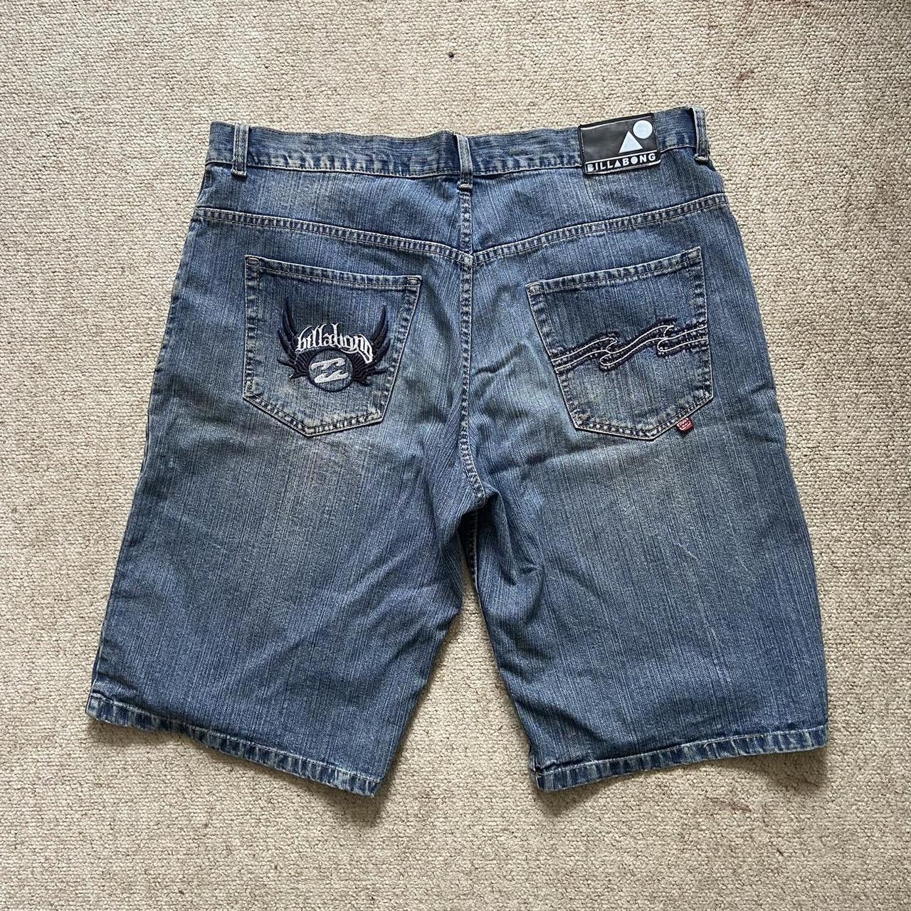 Billabong Men's Blue and White Shorts | Depop