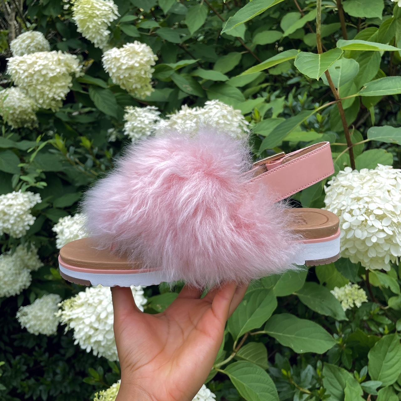 Ugg pink pom hot sale pom slippers