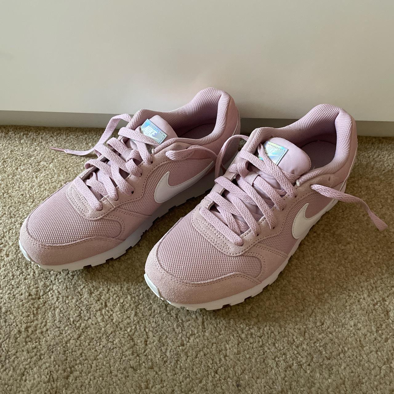 nike mid runner 2 women's