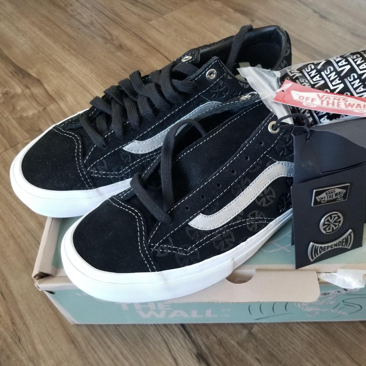 Vans old skool deals x independent