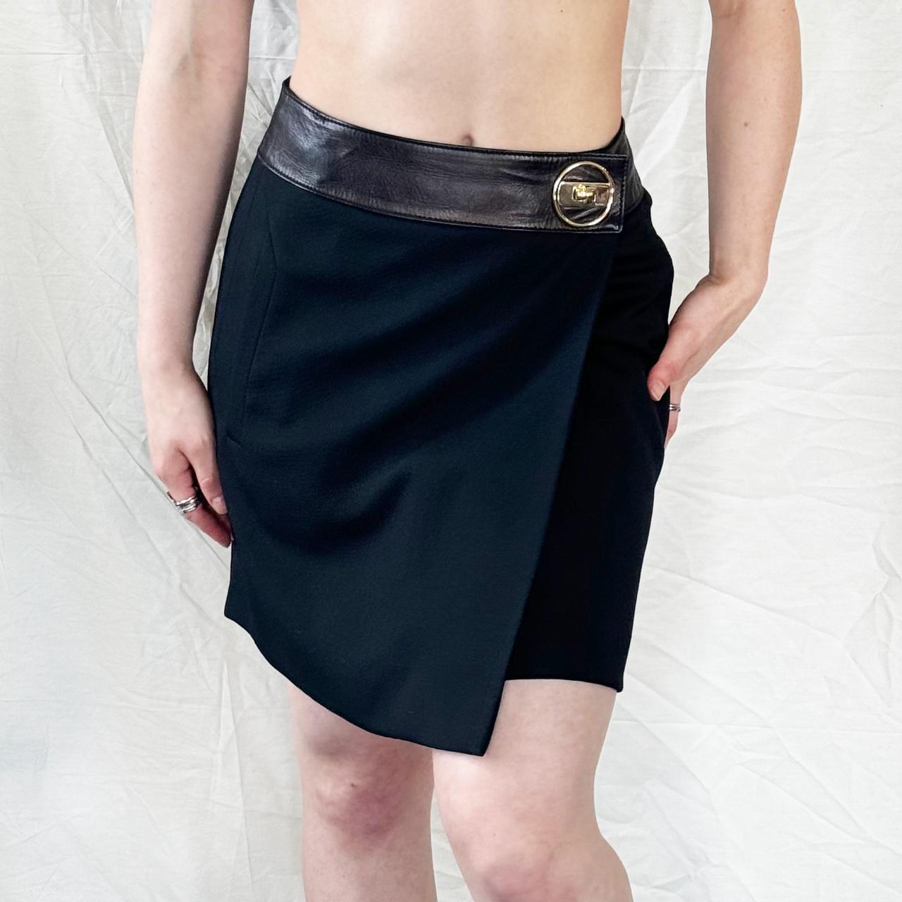 GUCCI by Tom Ford AW2003 Buckle Skirt