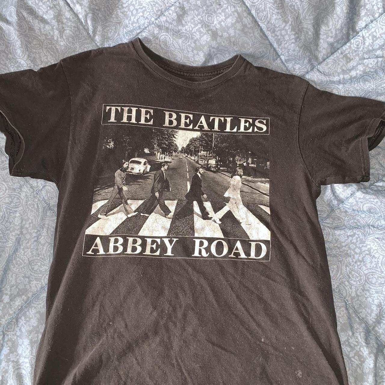 basic black Beatles Abbey Road album tshirt!🖤 (minor... - Depop