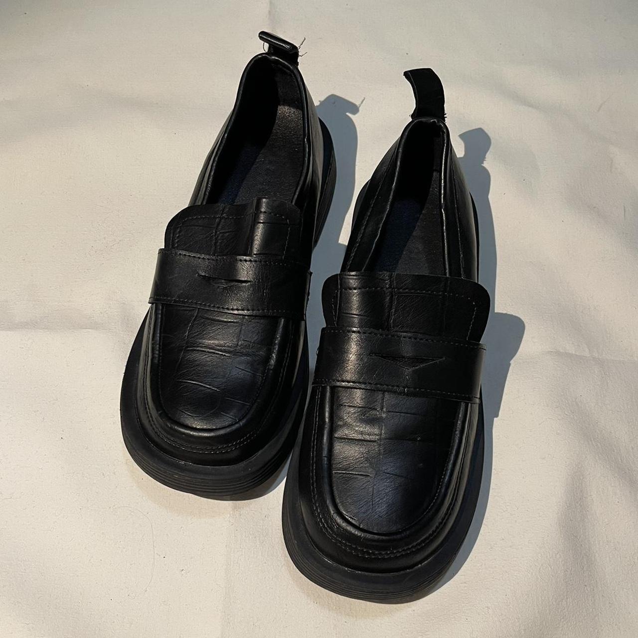 Women's Black Loafers Depop