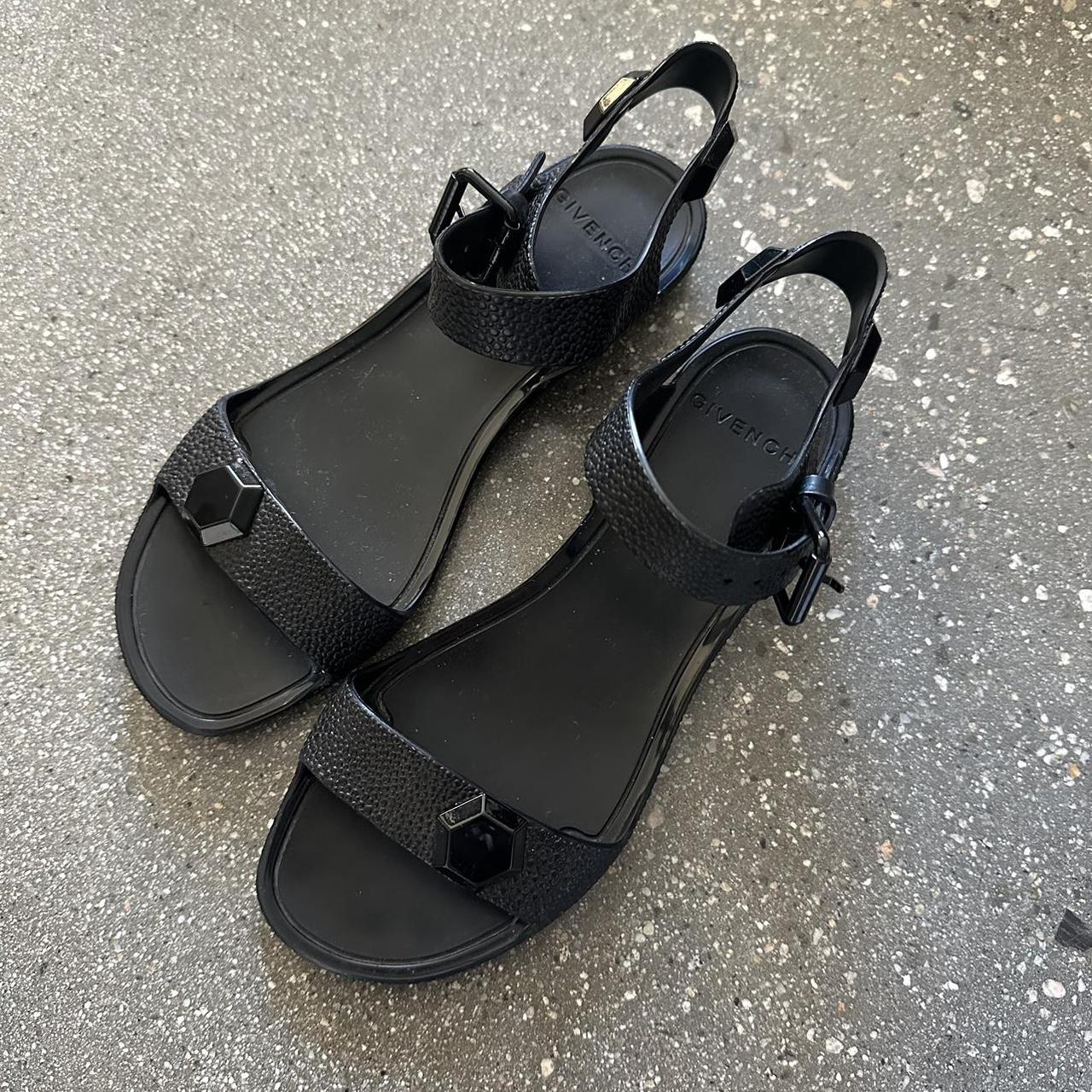 Givenchy jelly hot sale sandals