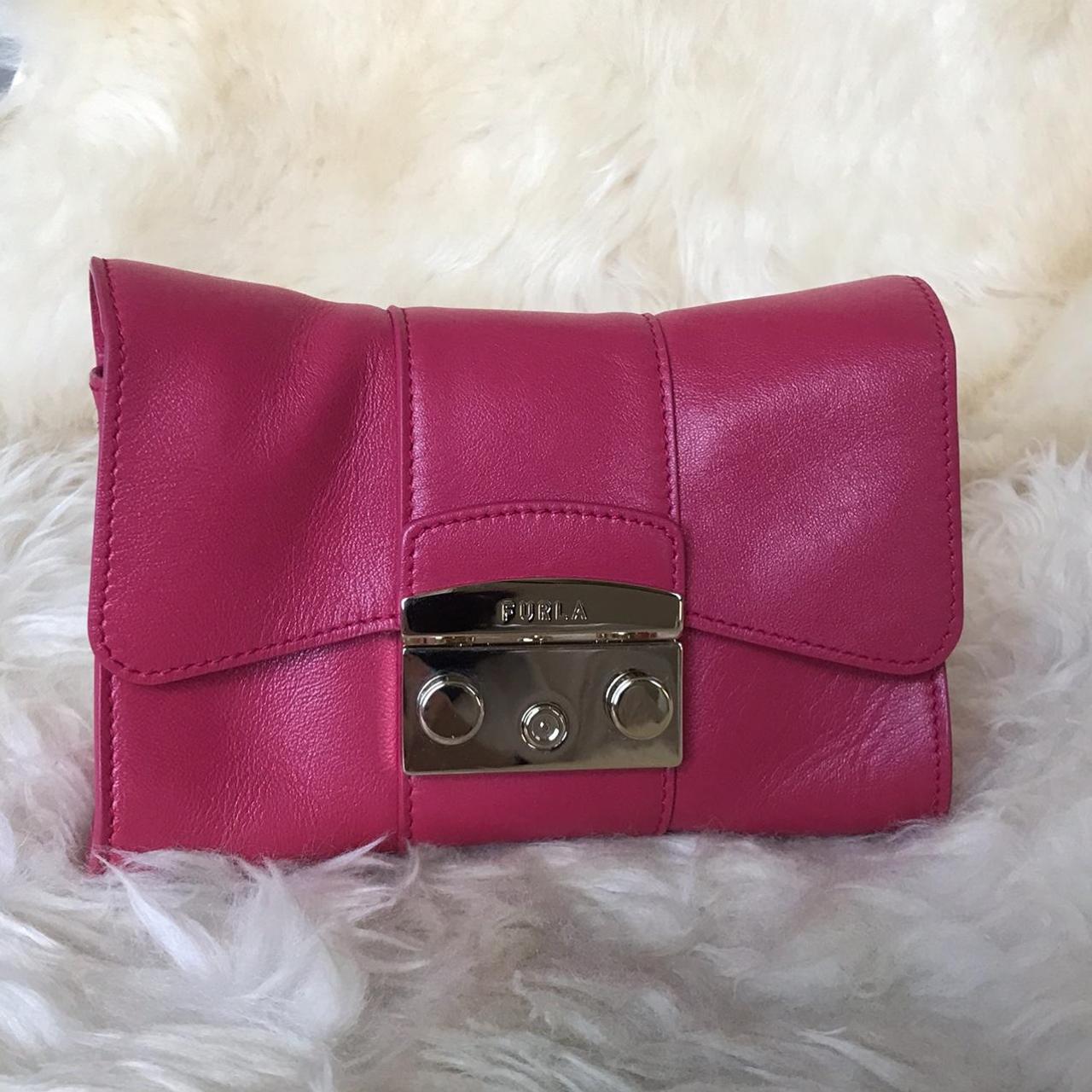 Furla Women's Pink Bag | Depop