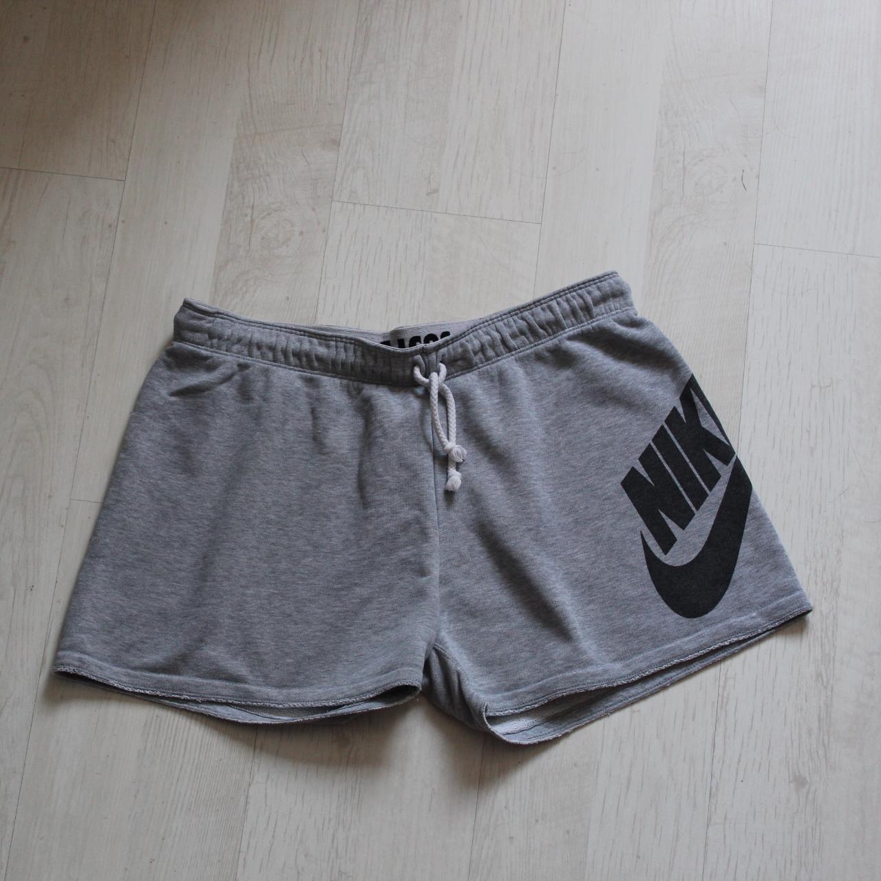 Nike just do store it sweat shorts