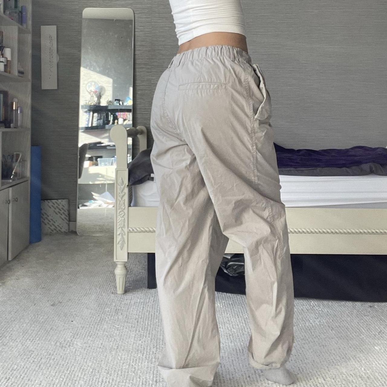UNIQLO Women's Cream and Tan Trousers Depop