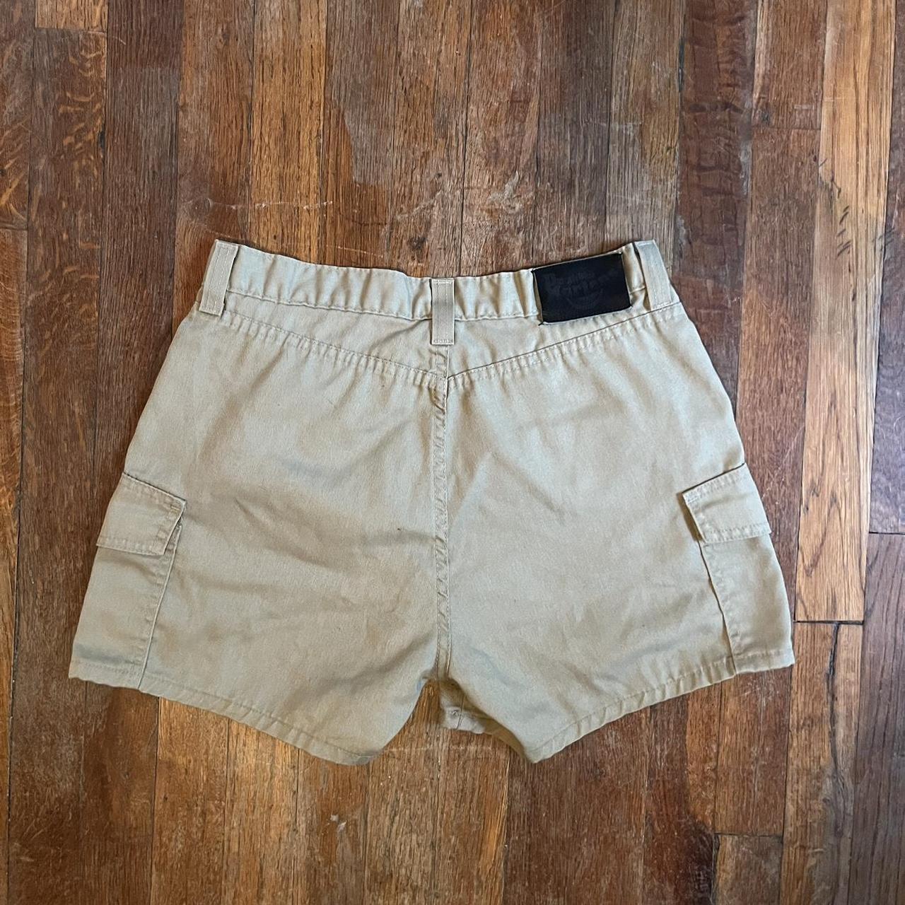 Dr. Martens Women's Tan Shorts (4)