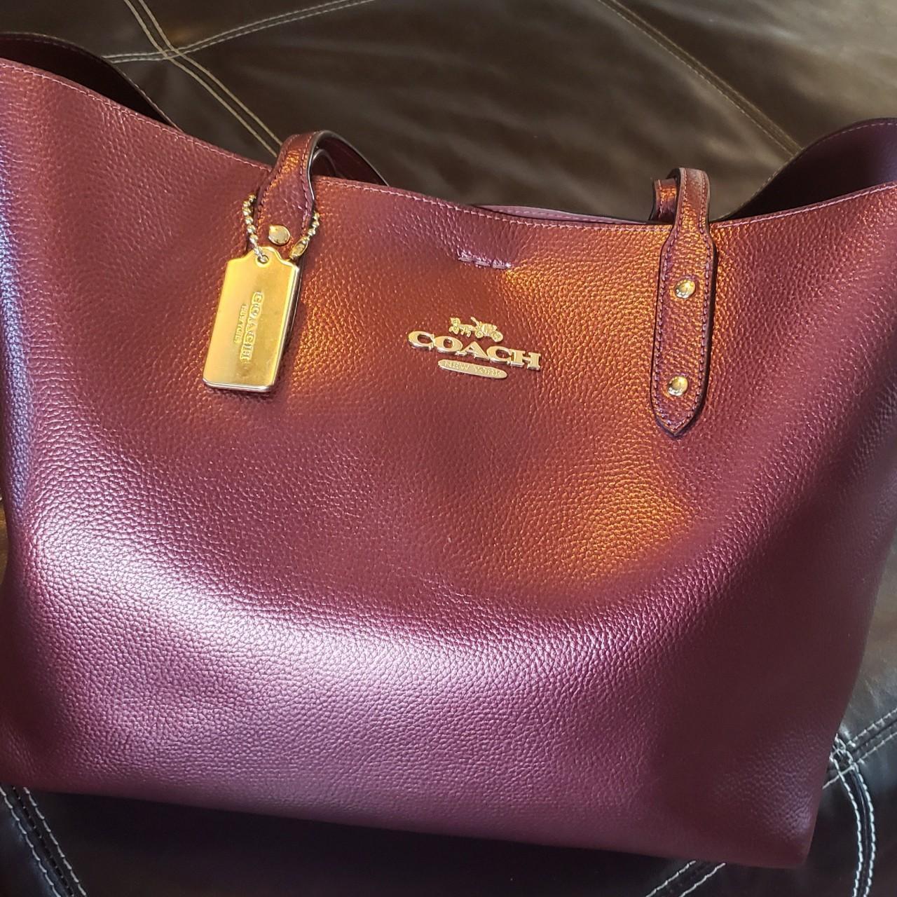 Coach Women's Burgundy Bag | Depop