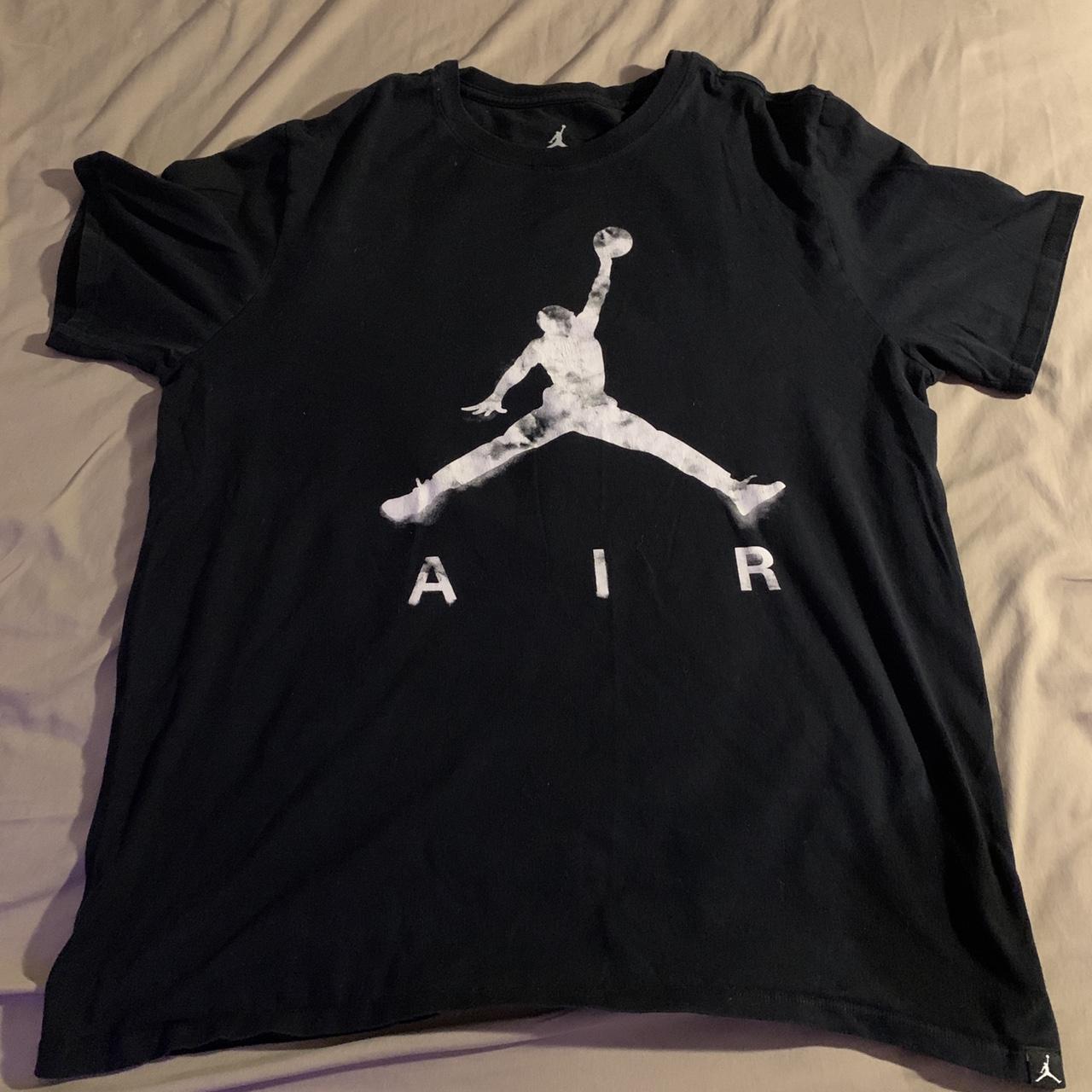 Jordan Men's Black T-shirt | Depop