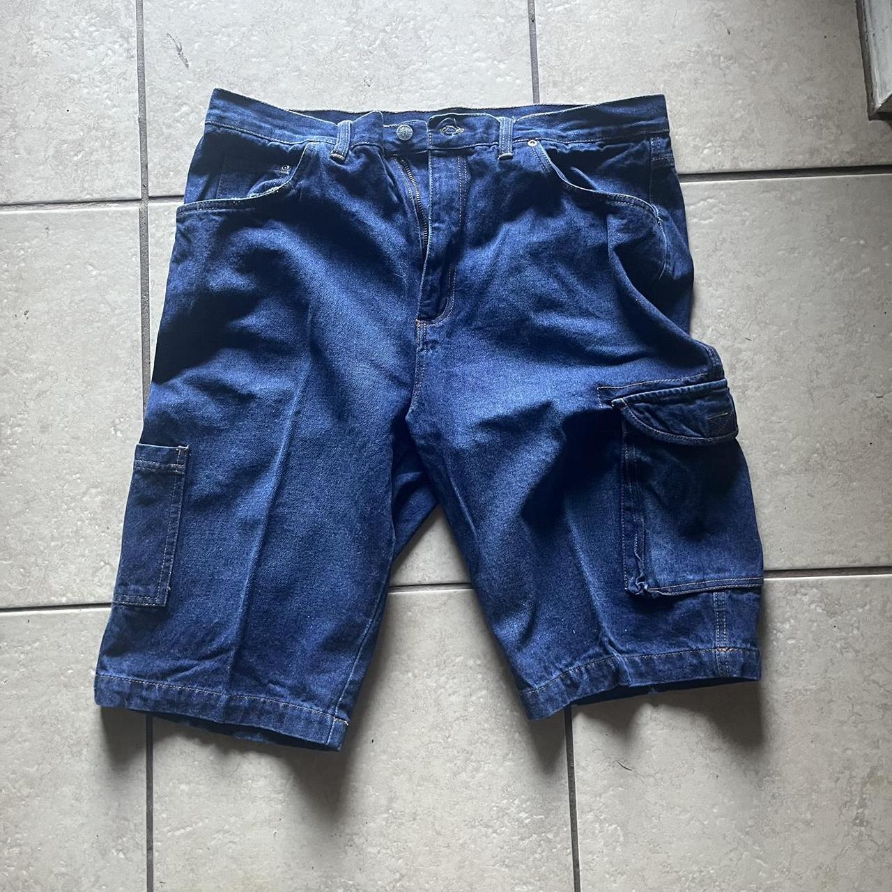 90s BUGLE BOY cargo short 1990s Bugle Boy Gray Cargo Shorts