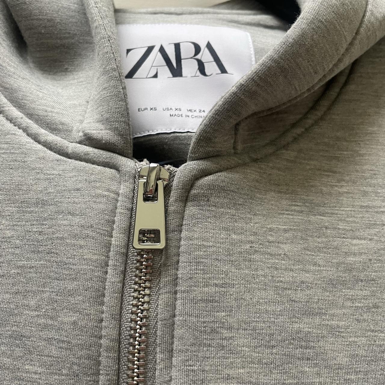 Zara neoprene oversized zip up hoodie. Would fit. Depop