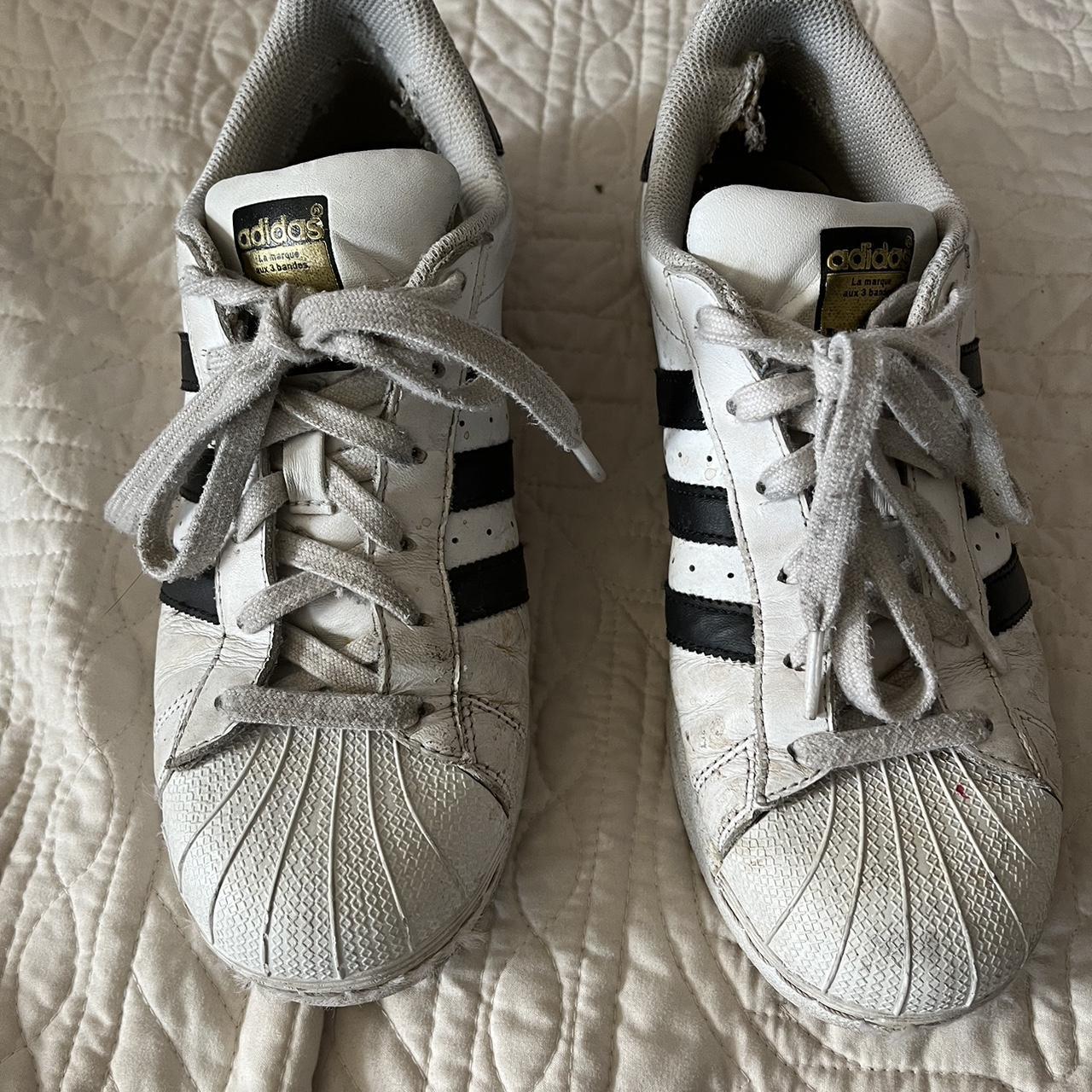 Adidas Women's White and Black Trainers | Depop