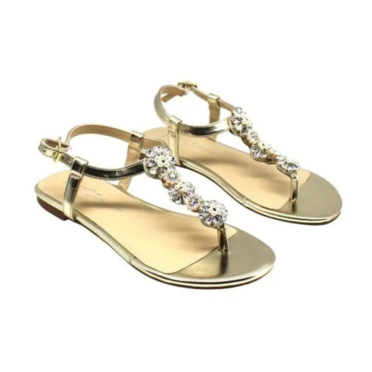 Betsey johnson bloomer deals flat sandals