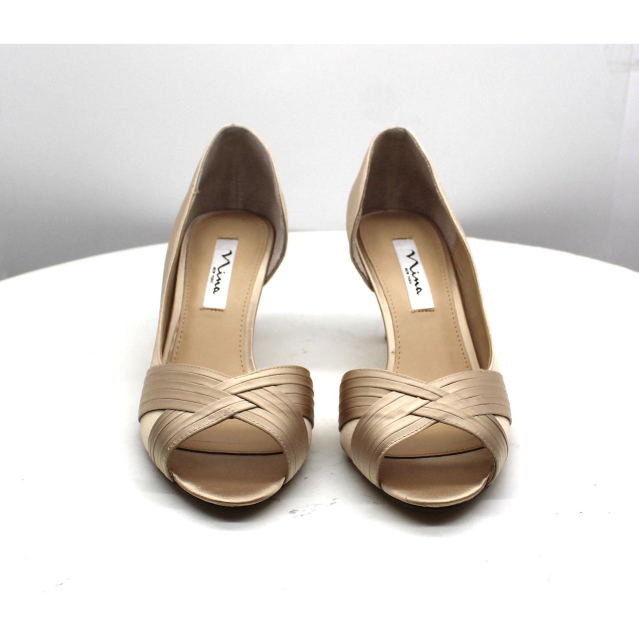 Nina hot sale contesa pumps