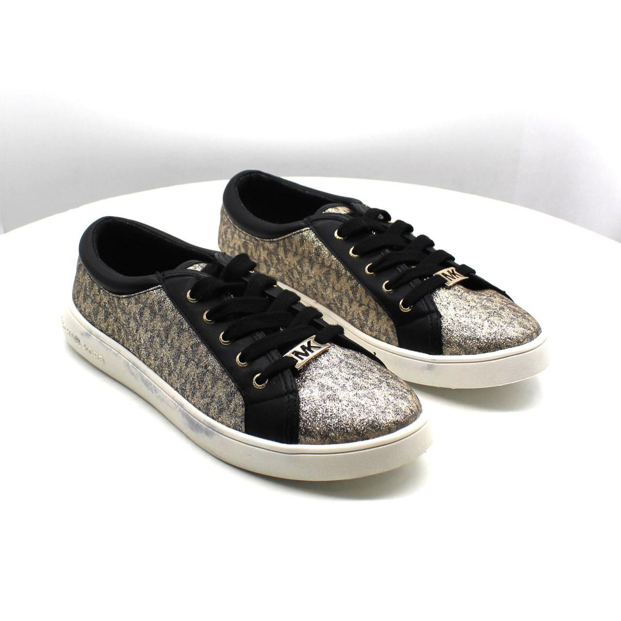 Michael kors hot sale kids trainers