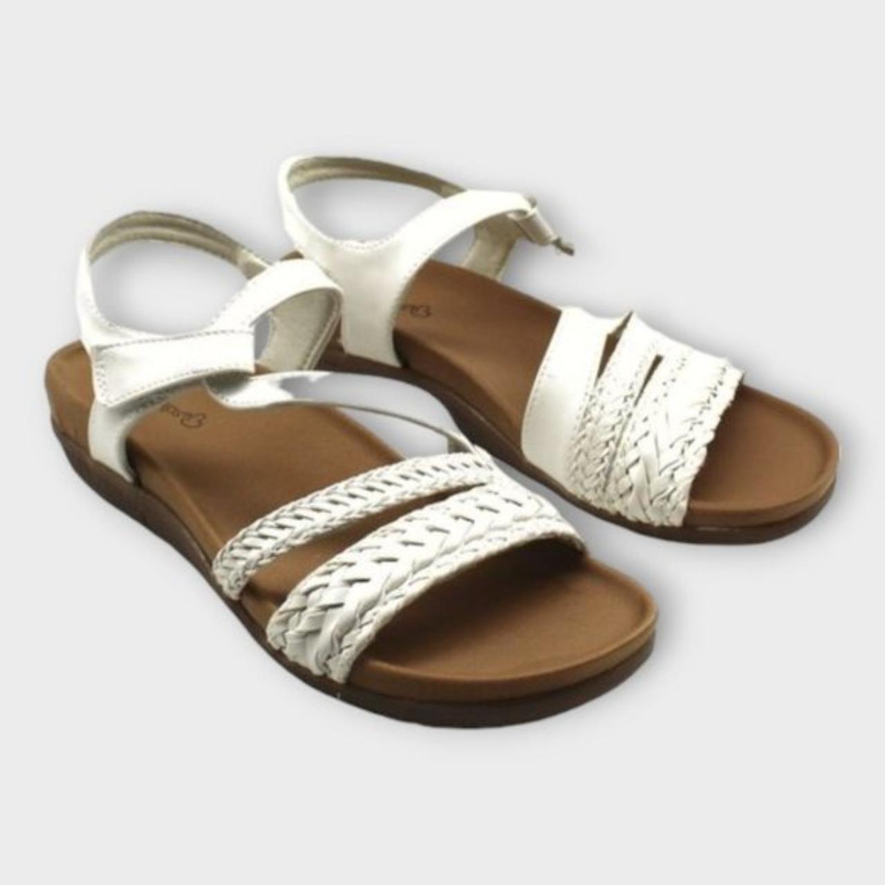 Baretraps white clearance sandals