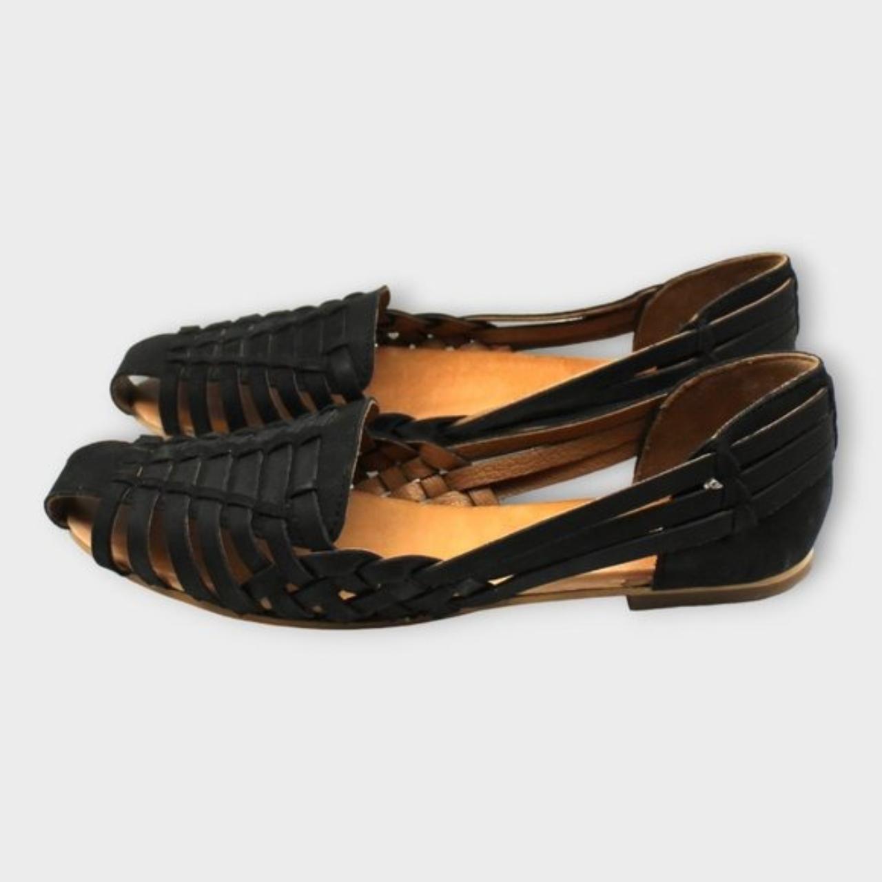 journee signature rilee huarache flat