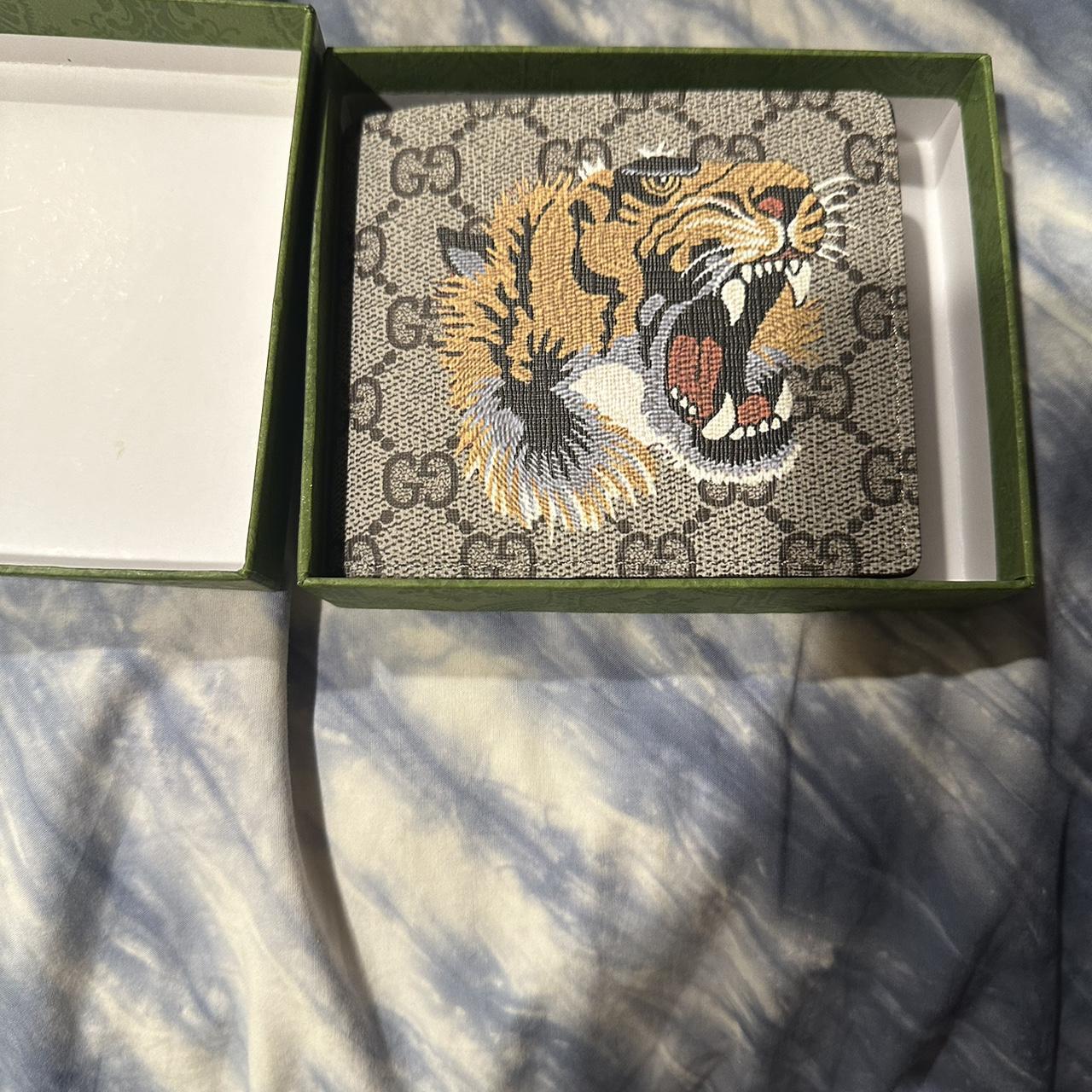 Gucci tiger best sale wallet original