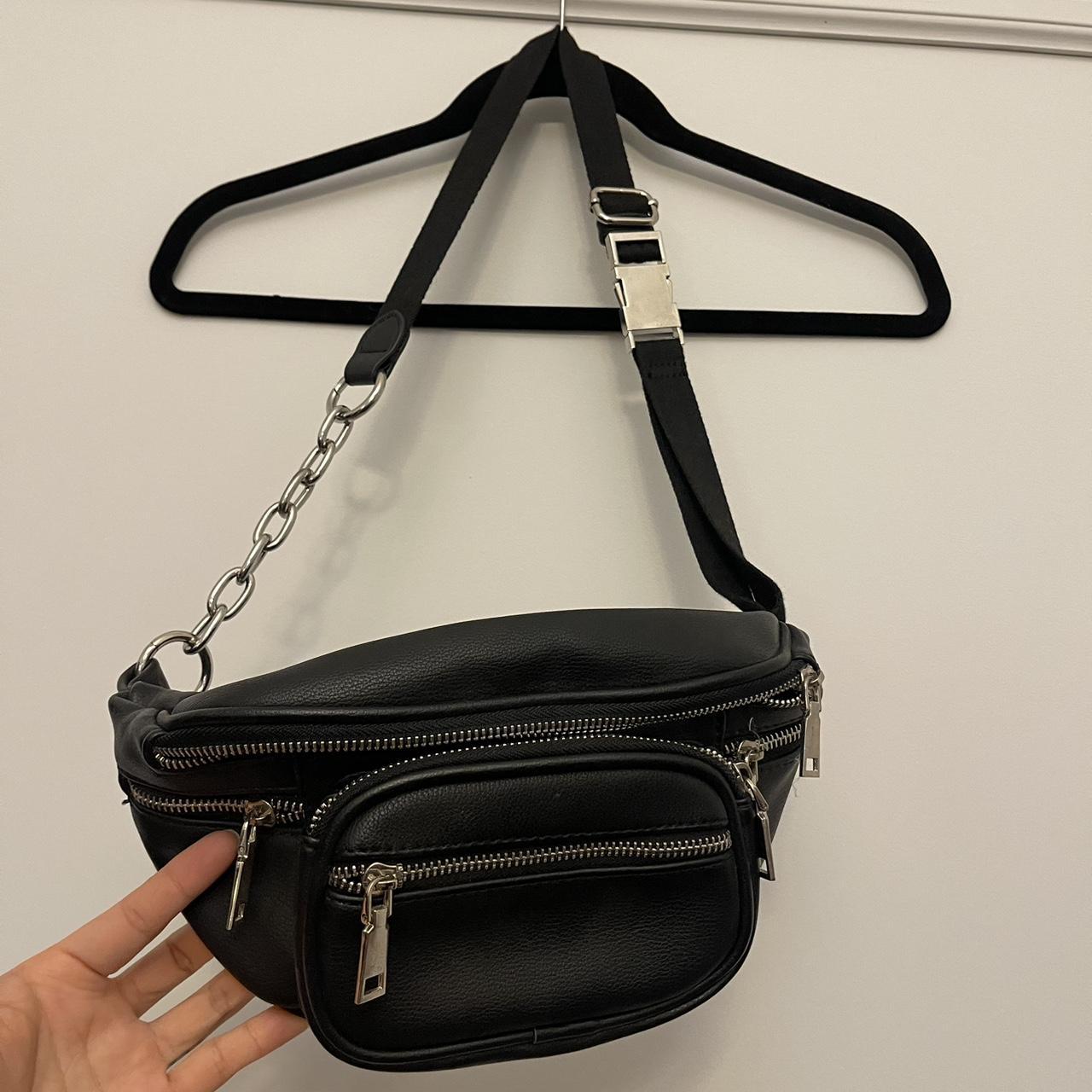 Brandy melville fanny pack with chain hotsell