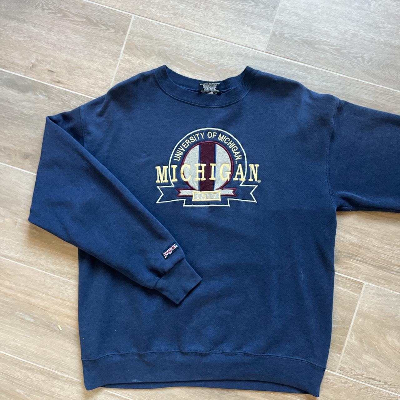 Large vintage state crew neck - Depop