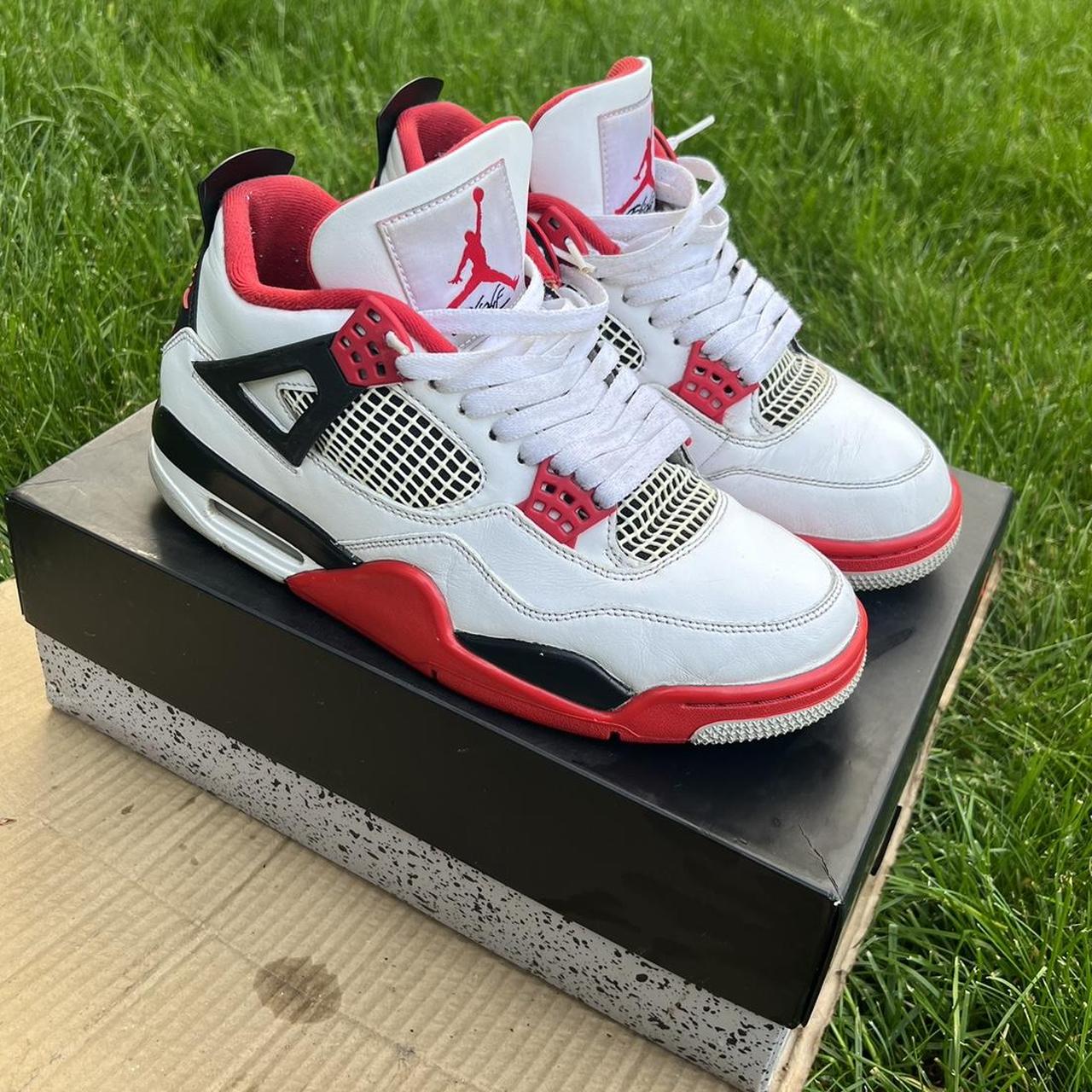 Nike Jordan Retro 4 White and Red - American Shoes