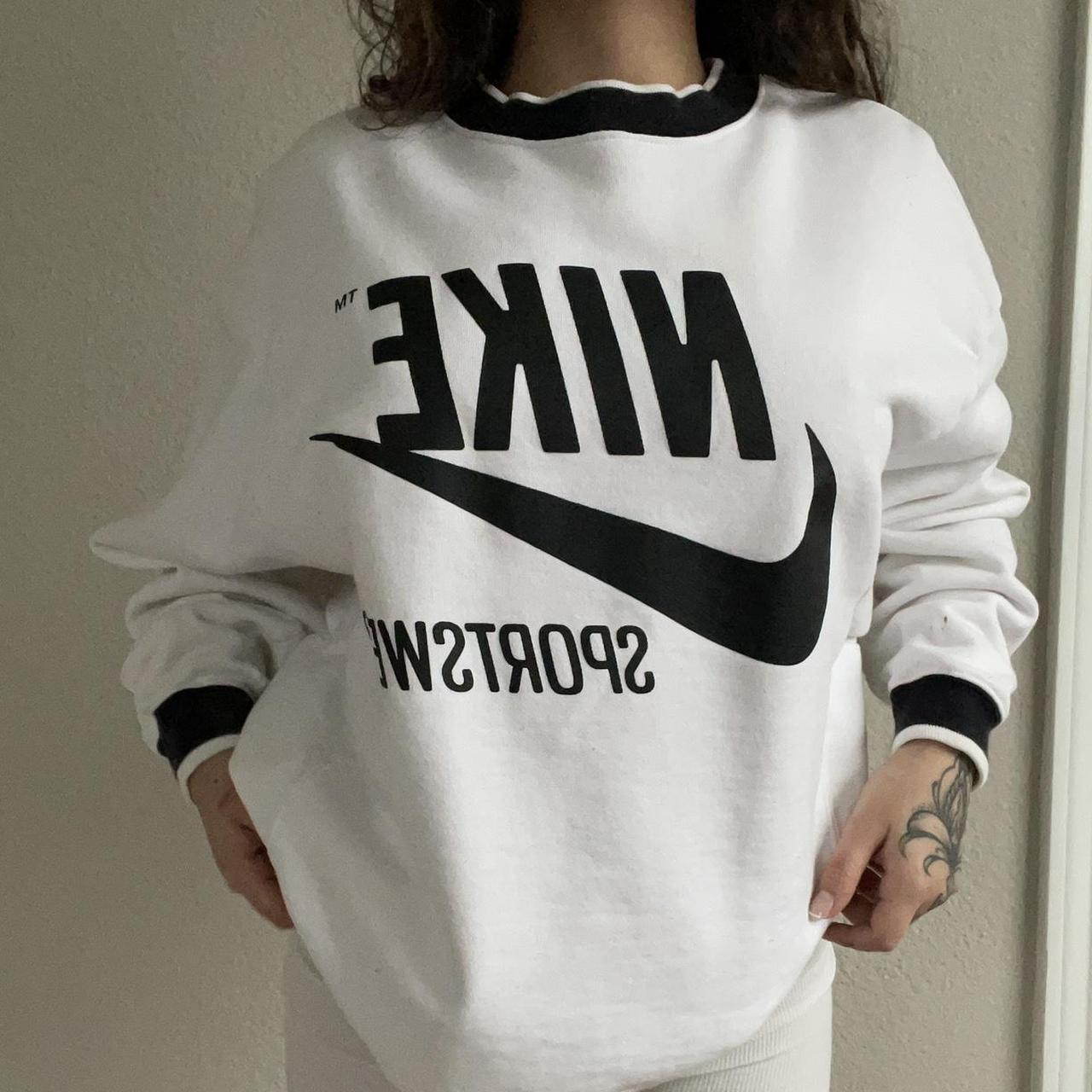 Nike Women's White and Black Jumper | Depop