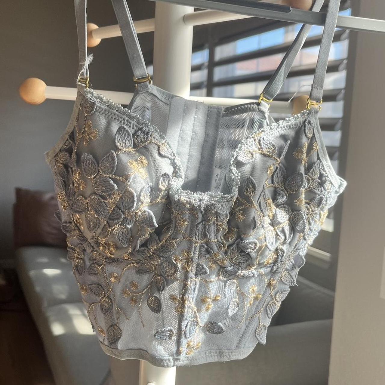 item listed by yujinnchang