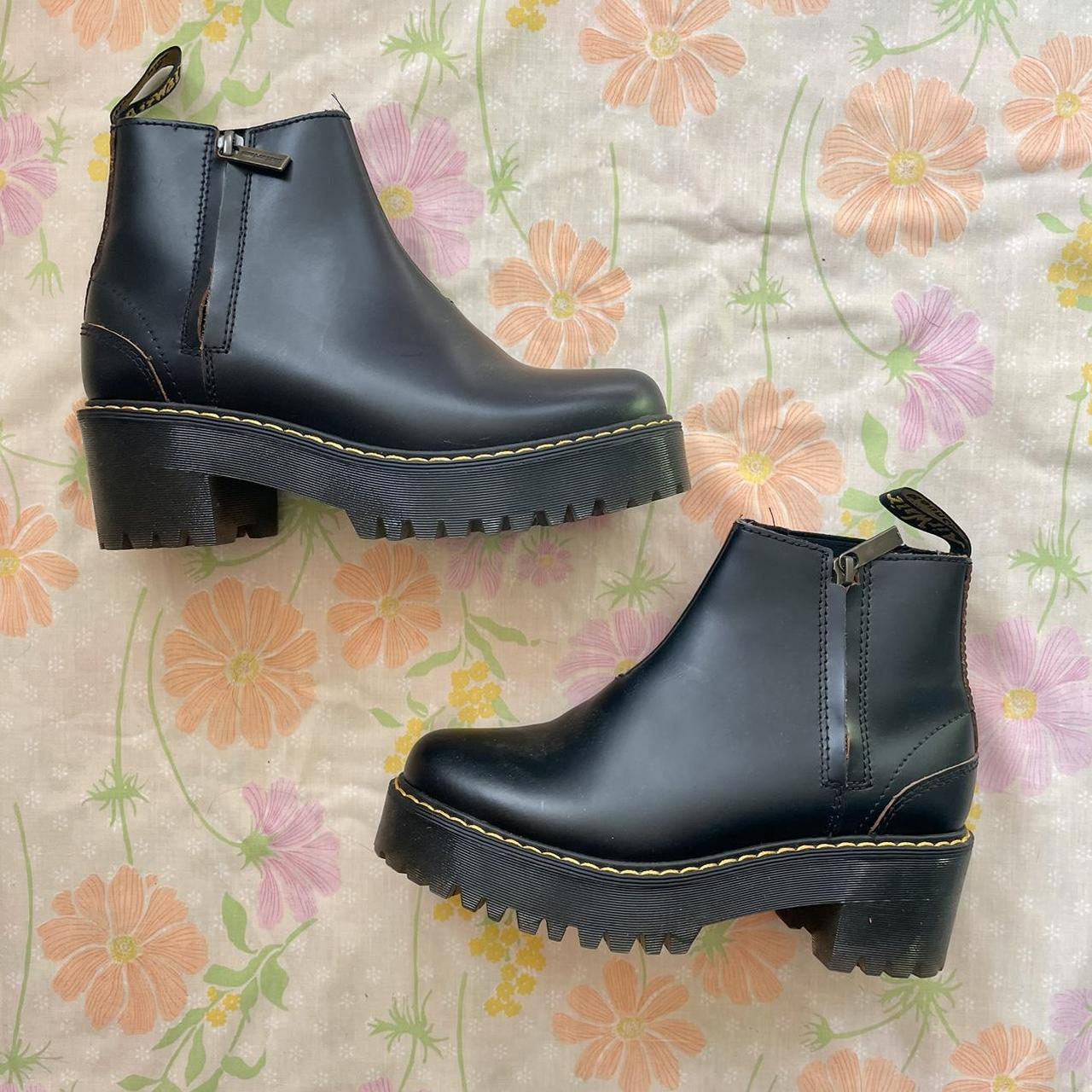 Dr Martens Rometty II Chelsea boots Like new!... - Depop