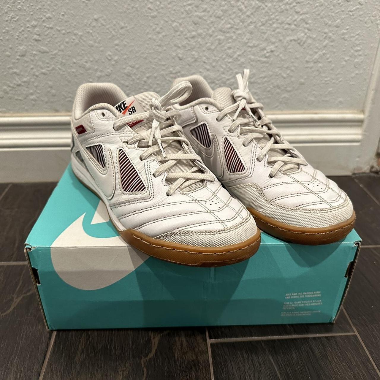 Nike SB Gato Supreme White Comes with box and Depop