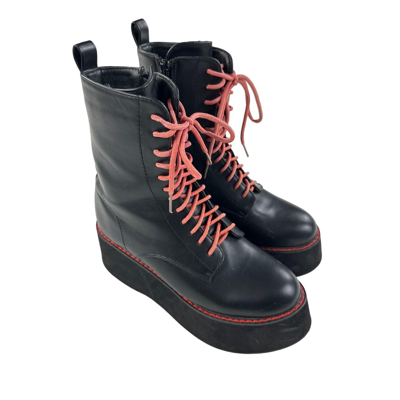 Oracle mega hotsell platform boots