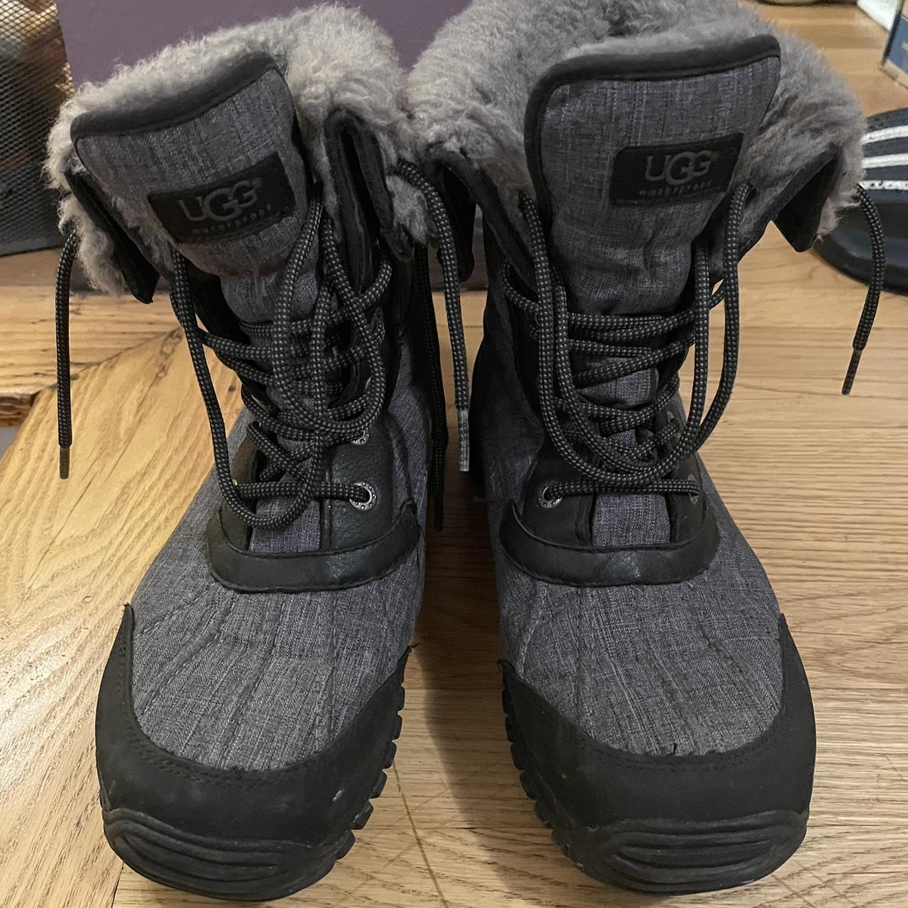 Grey 2024 waterproof uggs