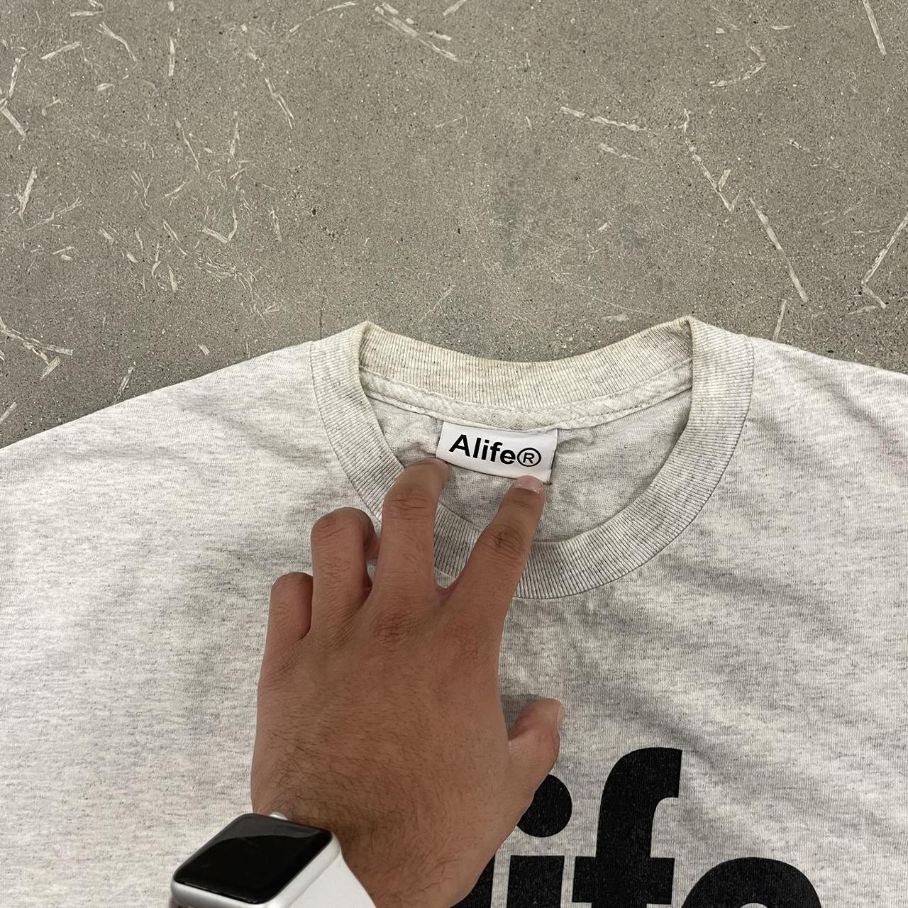 Alife Men's Grey and Black T-shirt (5)