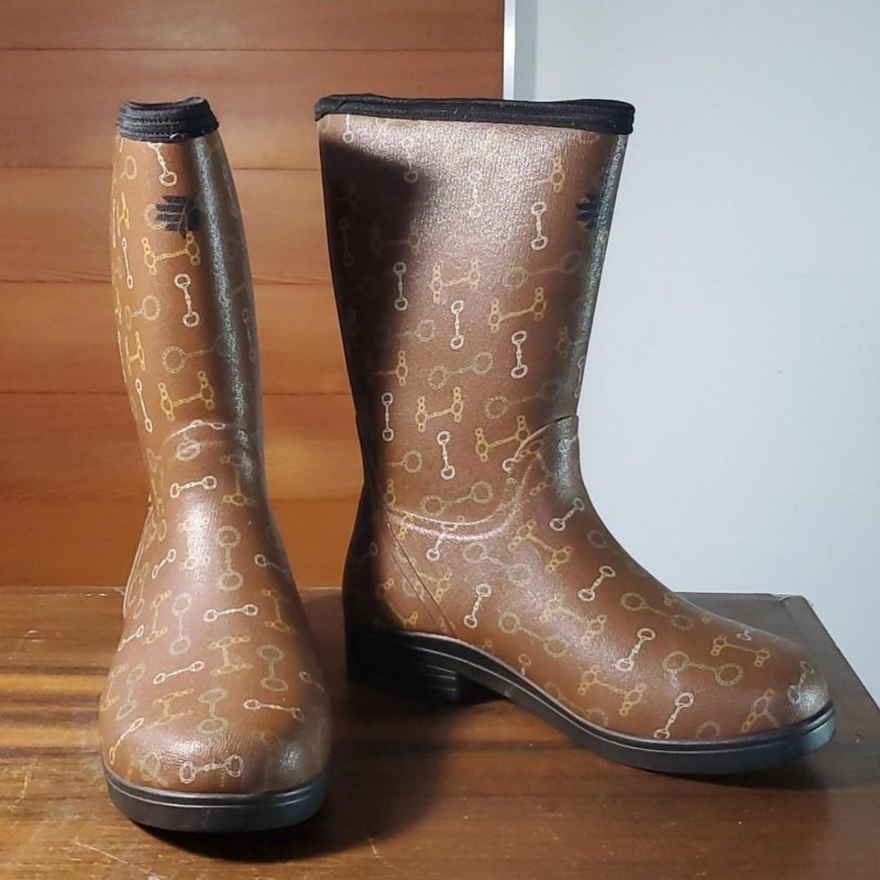 item listed by plumloved