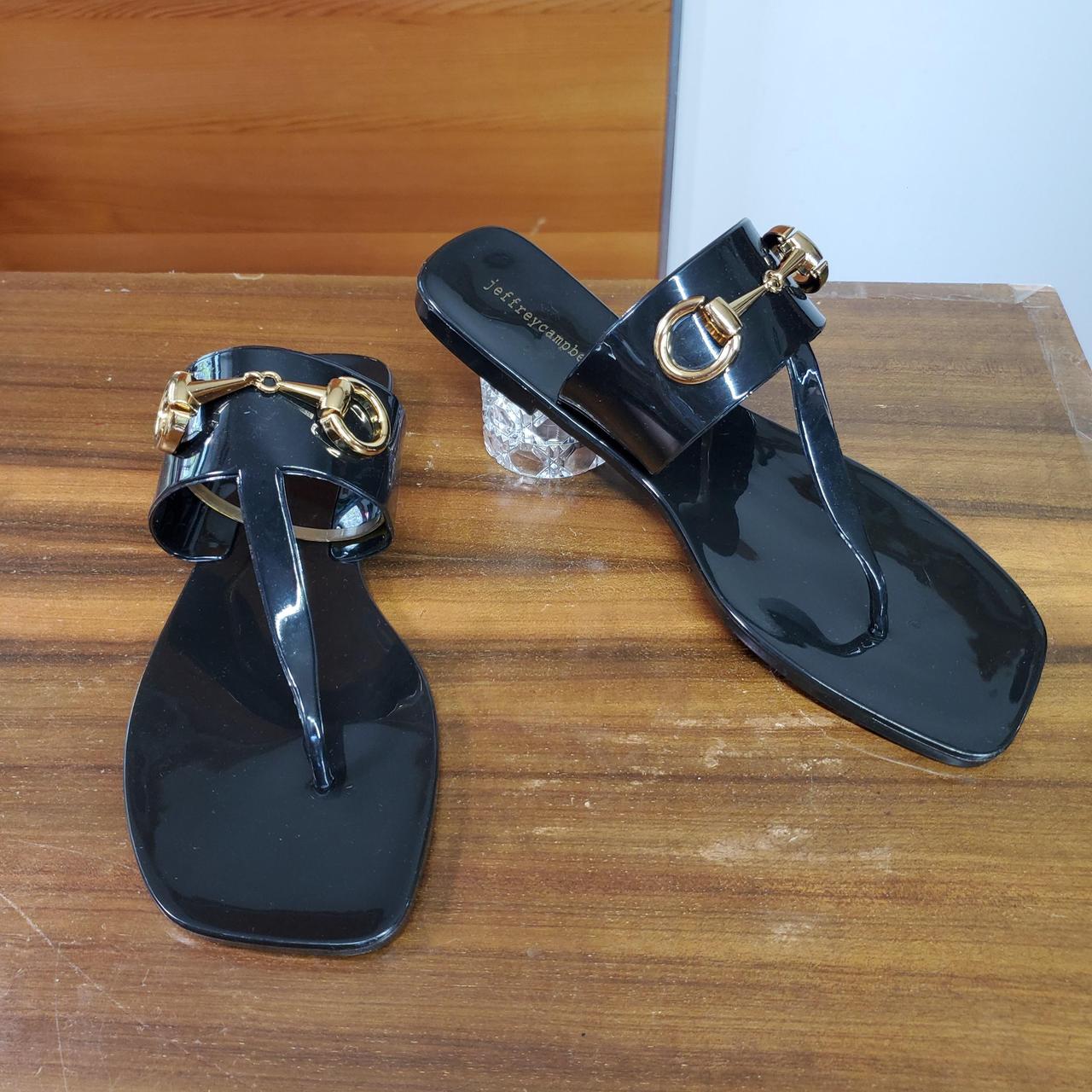 item listed by plumloved