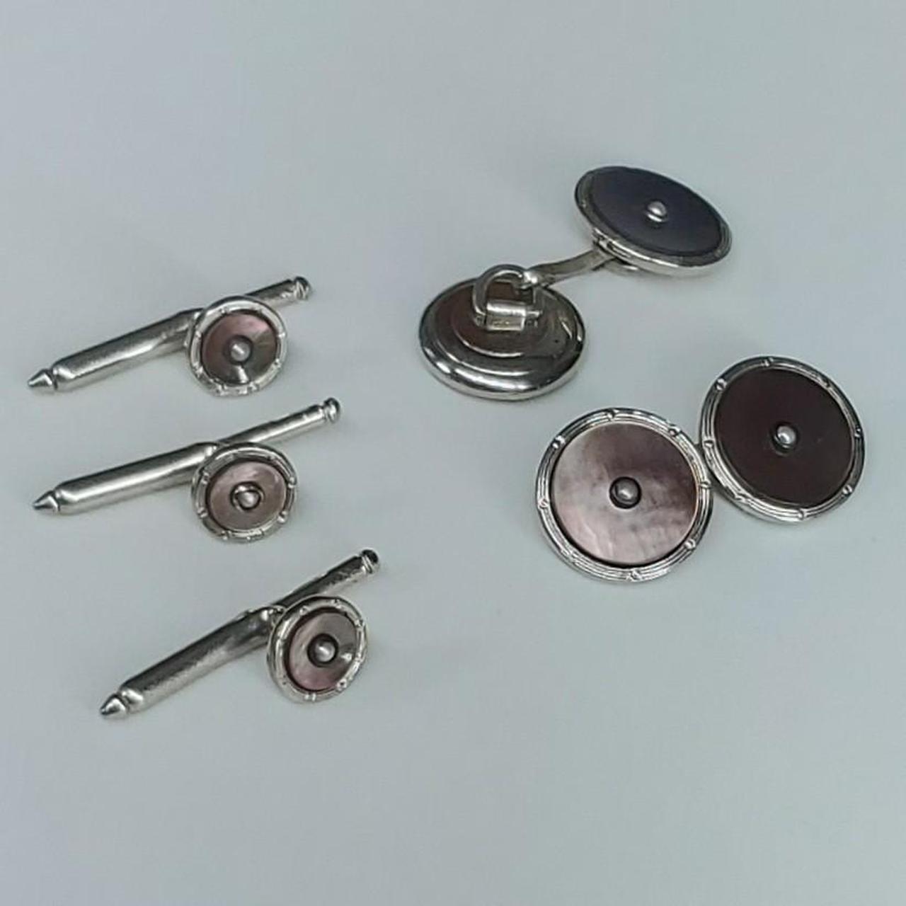 item listed by plumloved