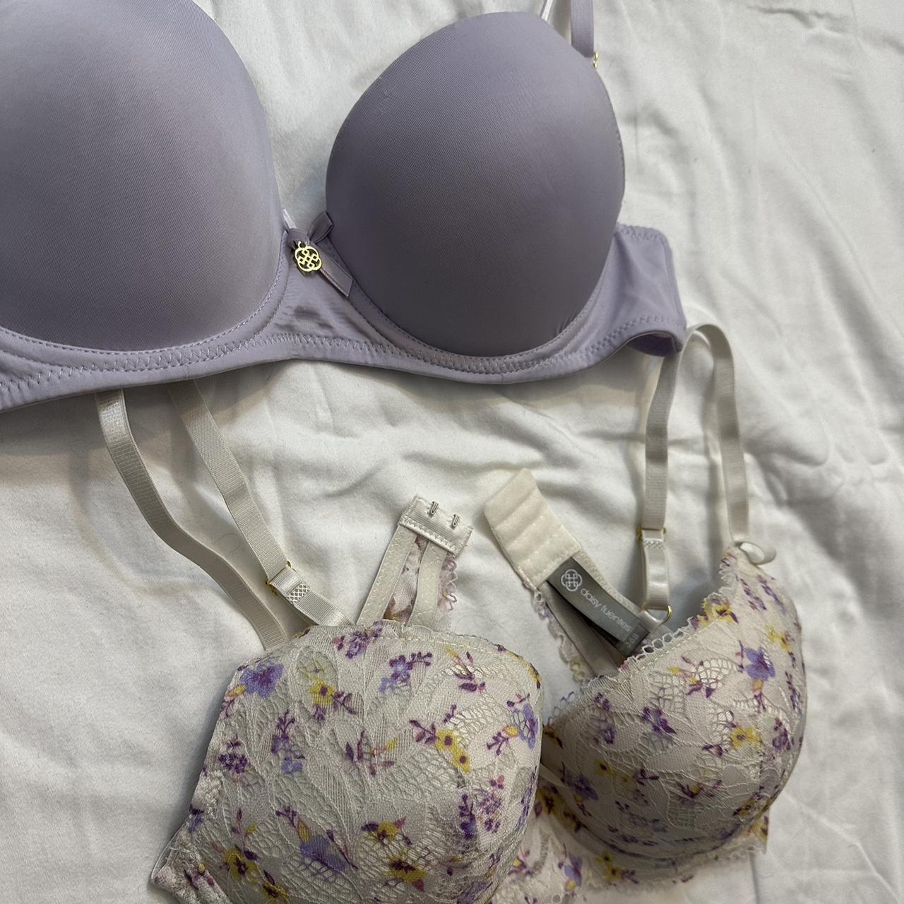 Brand new Daisy Fuentes bra // Tried on once // Size - Depop