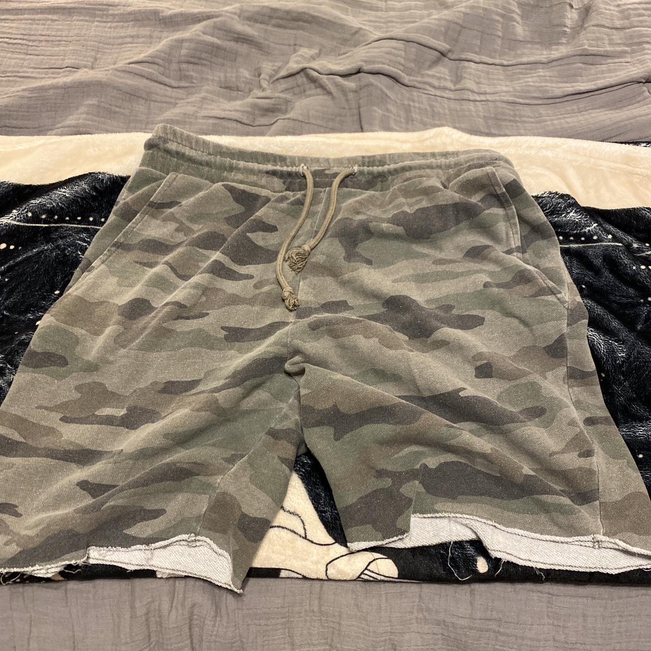 Camo green h&m shorts in a size medium. #camo #green... - Depop