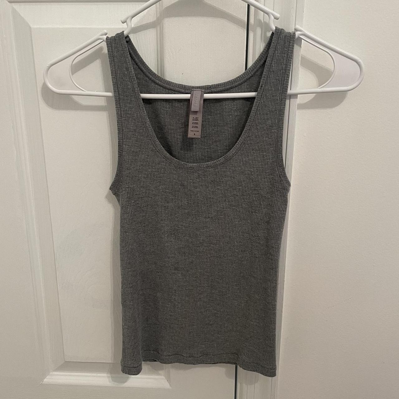 skims grey top super cute and goes with everything... - Depop